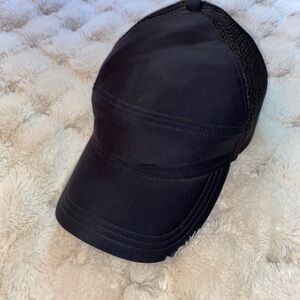 lululemon ball cap (one size)